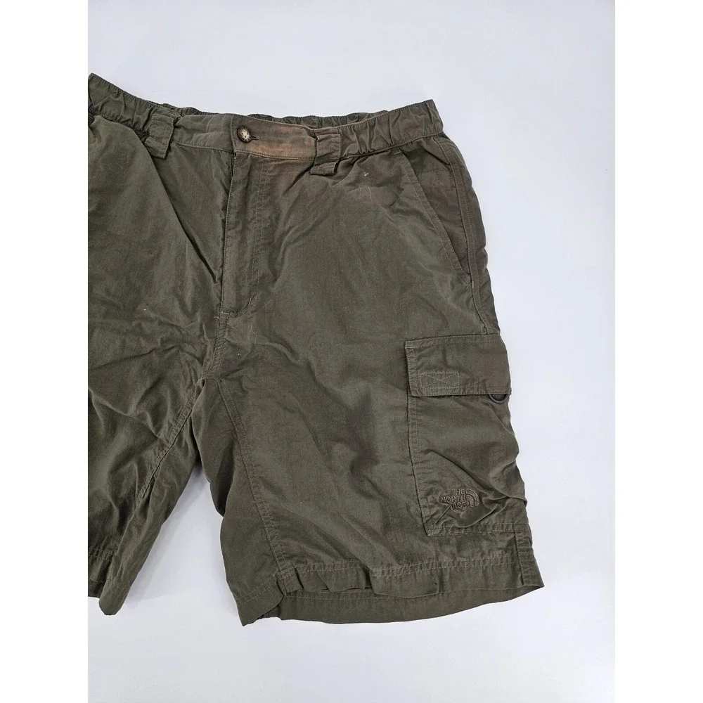 The North Face‎ Cargo Green Shorts Mens Large Nylon Stow Pocket